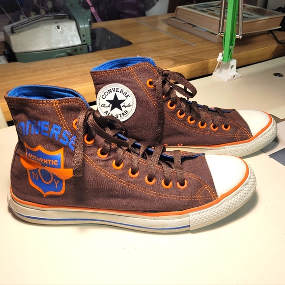 Rare Brown orange trim Chuck Taylor Converse size 9 men 11 women - Picture 1 of 7